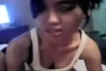 ABG Farhana Cantik Nafsu Ngentot Brutal Keenakan